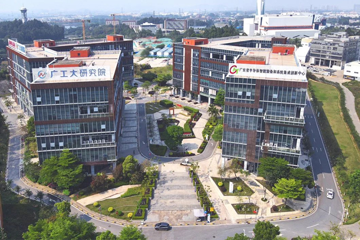 某机器人集创中心----无人接驳