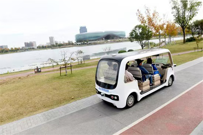 某大型城市公园----无人接驳